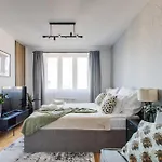 Jecna Stylish - Charles Square, Old Town Apartment
