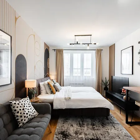 Jecna Stylish - Charles Square, Old Town * براغ