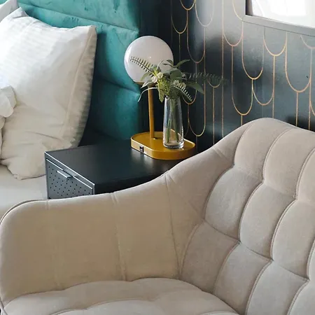 Jecna Stylish - Charles Square, Old Town شقة براغ