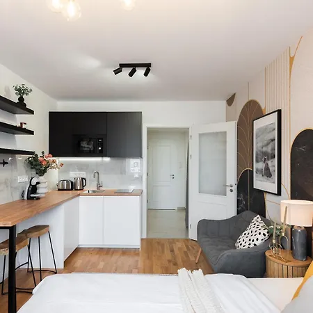 Jecna Stylish - Charles Square, Old Town شقة