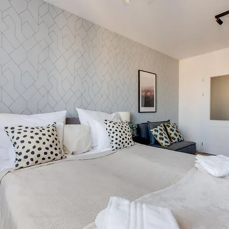 Jecna Stylish - Charles Square, Old Town شقة *