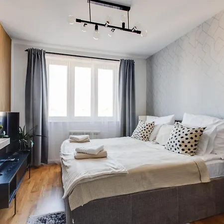 Jecna Stylish - Charles Square, Old Town