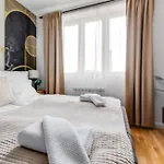 Jecna Stylish - Charles Square, Old Town *