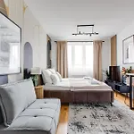Daire Jecna Stylish - Charles Square, Old Town *