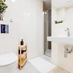 Jecna Stylish - Charles Square, Old Town Daire